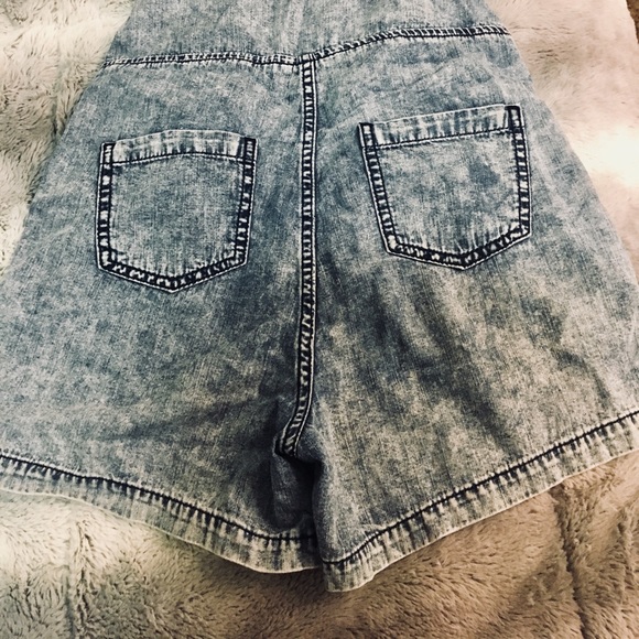 ASOS Denim Short Overalls - SOLD - Picture 6 of 6